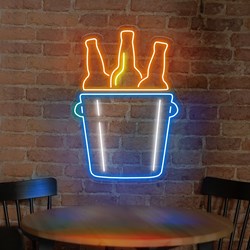 Mostrar detalles de Neón Cubo de Cervezas Imagen de Neón Cubo de Cervezas