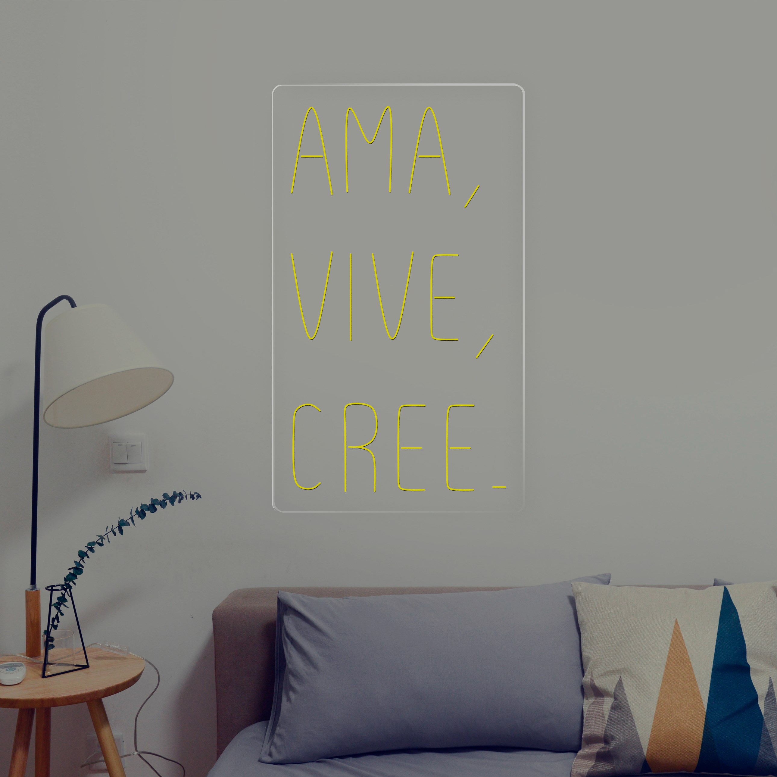 Imagen de Neón frase "ama, vive, cree"