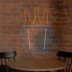 Mostrar detalles de Neón Cubo de Cervezas Imagen de Neón Cubo de Cervezas