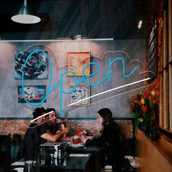 Mostrar detalles de Neón Open Imagen de Neón Open